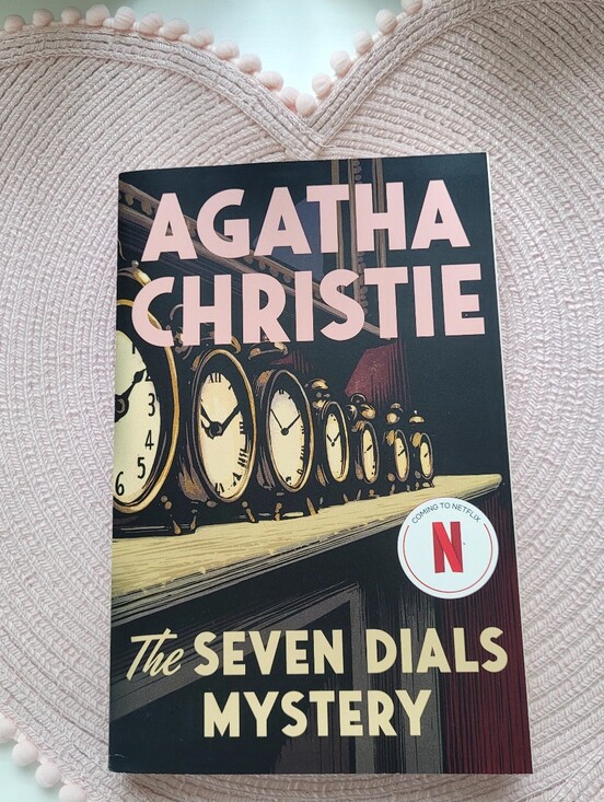 Other - Agatha Christie "The Seven Dials Mystery" - Larger Sized Paperback